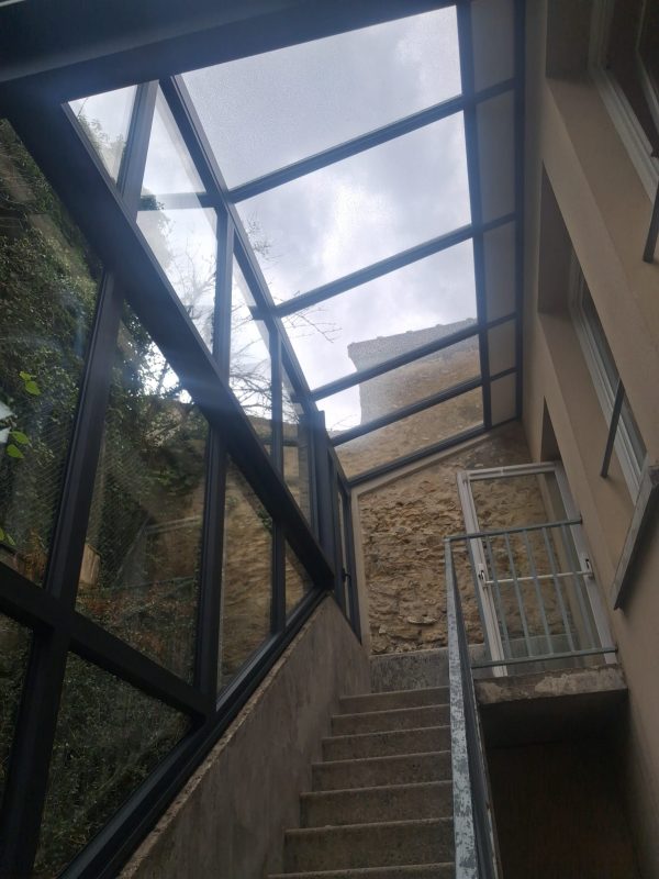 Véranda pour escalier extérieur mairie Yvelines